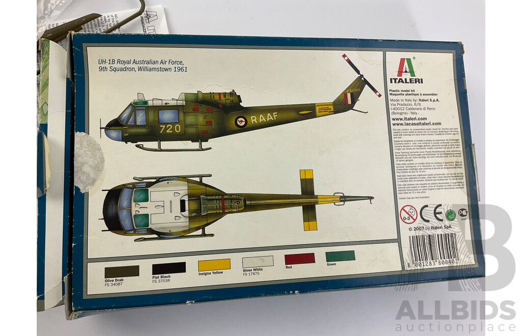 Vintage Italeri Model UH-1B ''Huey'' Helicopter with Australian Insignia's - 1:72 Scale