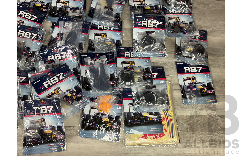 DeAgostini Nitro Remote Control Red Bull Racing Formula One, Mark Webber Build It Yourself Magazine - 1:7 Scale