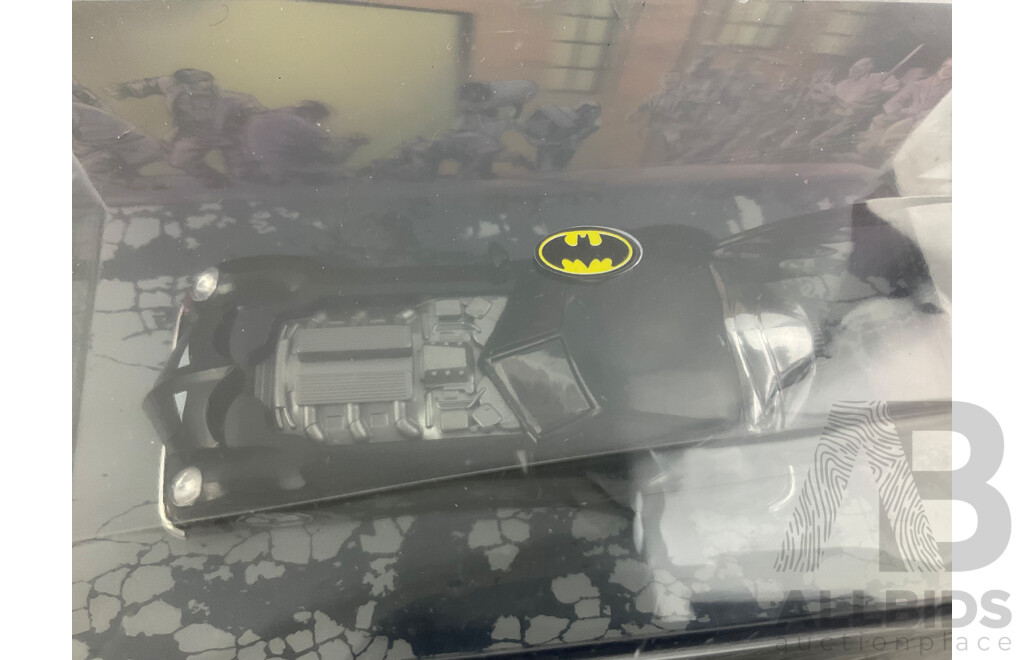 Batman Automobilia Cars and Booklets in Sealed Bags, Special Issue and Numbers 66, 67, 68, 69