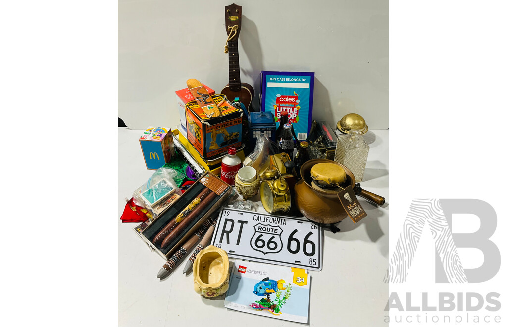 Very Large Collection of Interesting Home and Souvenirware Including Tardis Money Box, Vintage Coca-cola and Pepsi Bottles, and Much More