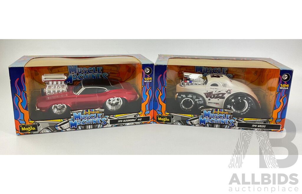 Maisto Diecast Muscle Machines 1941 Willys and 1970 Oldsmobile 442 - 1:24 Scale