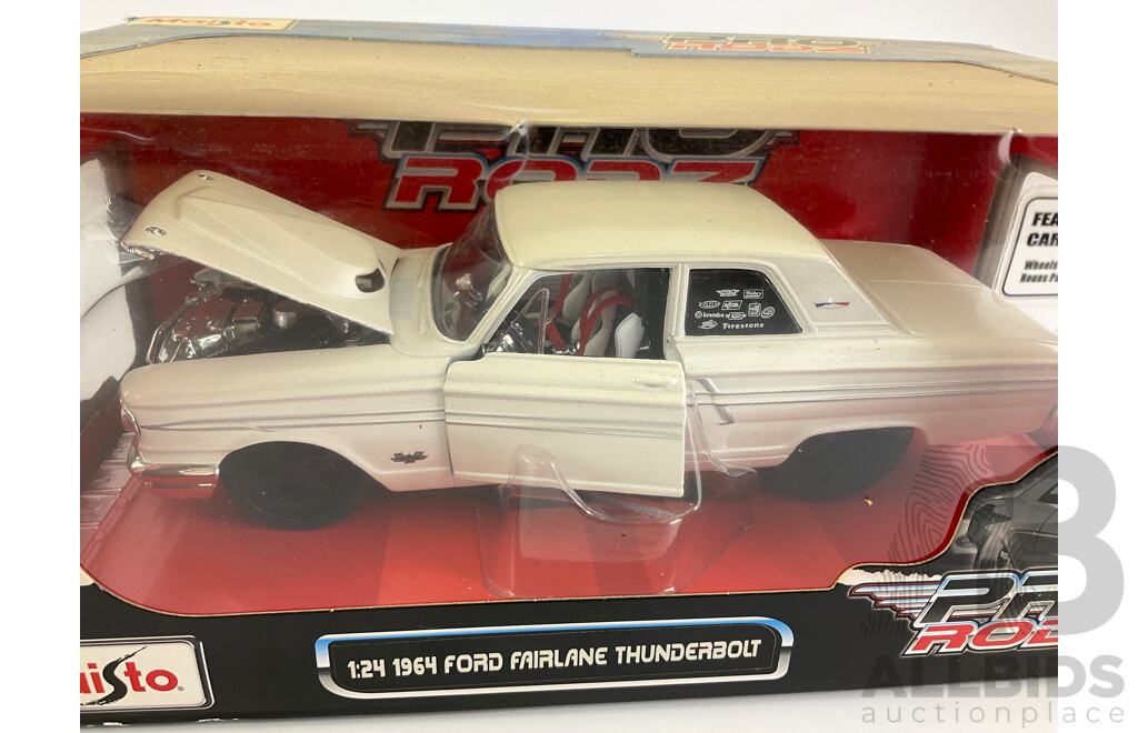 Maisto Diecast Pro Rodz 1964 Ford Failane Thunderbolt and 1970 Chevolet Nova SS Coupe - 1:24 Scale