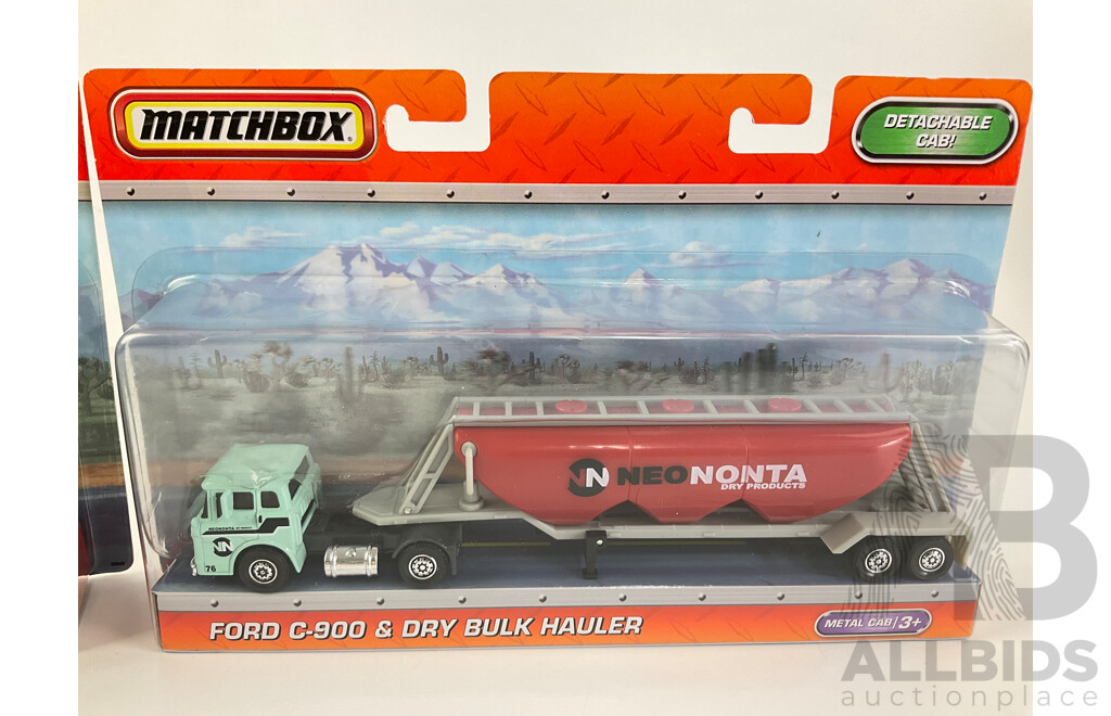 Boxed Diecast Matchbox International Lonestar and Ford C-900 Dry Bulk Hauler