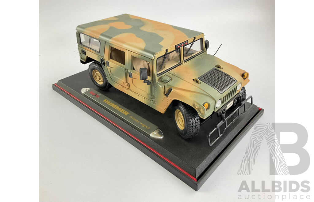 Maisto Hummer Station Wagon 1:18 Scale