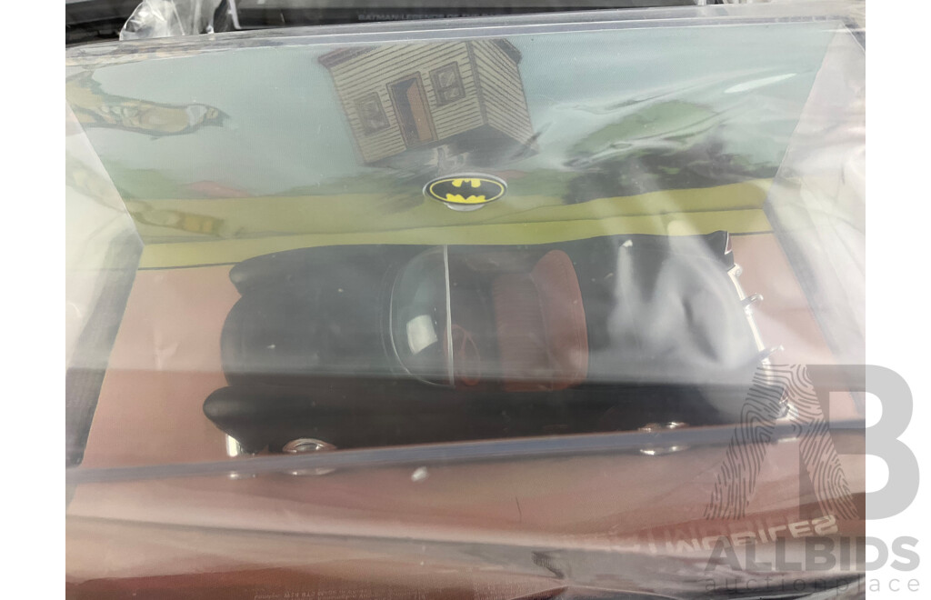 Batman Automobilia Cars and Booklets in Sealed Bags, Numbers 70, 71, 72, 73, 74