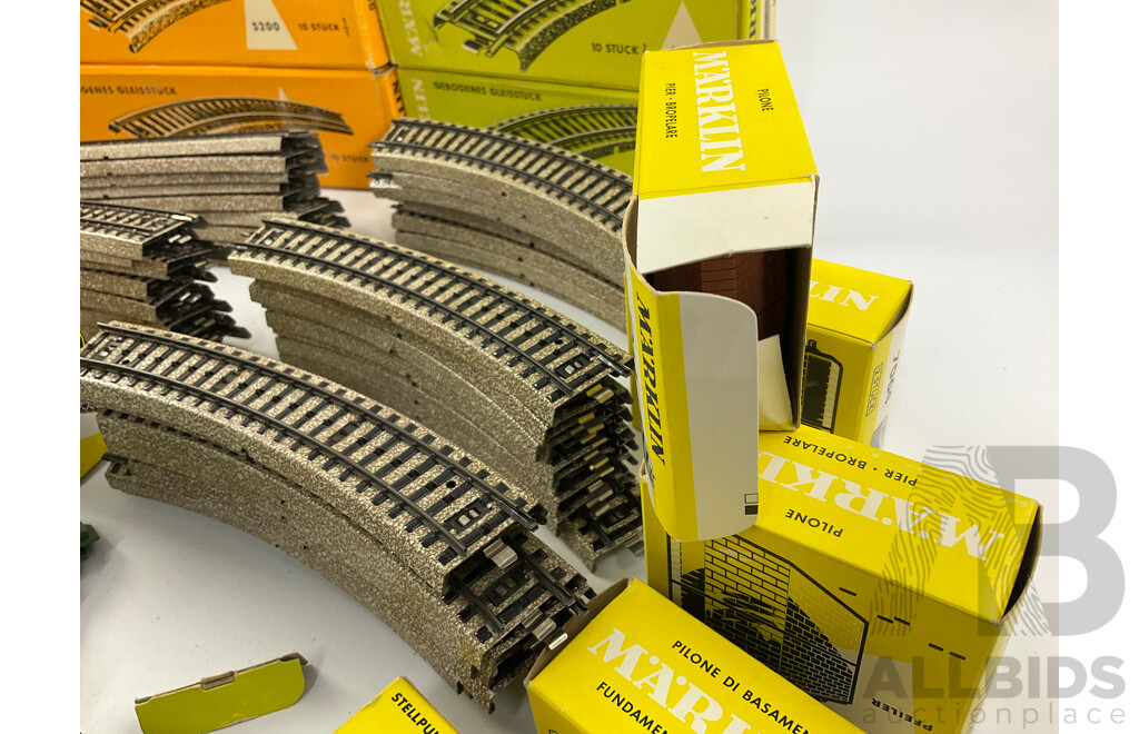 Collection of Vintage Marklin HO Scale Items Including Remotely Controlled Slewing Crane with Lifting Magnet, Track Curves, Piers, Pillers, Base Plates with Original Boxes, Made in West Germany