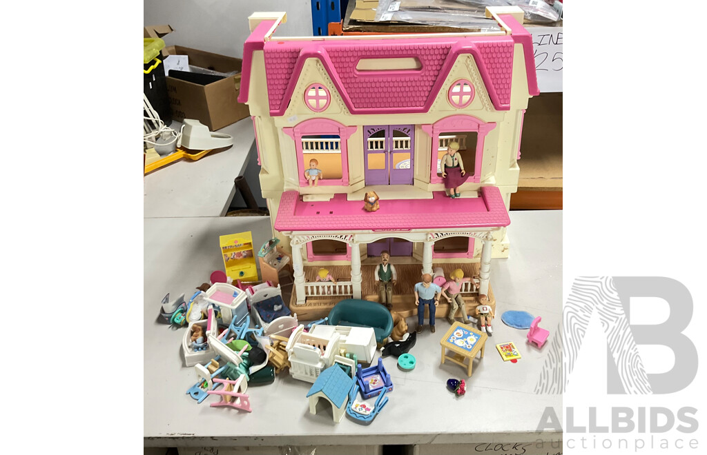 Fisher Price Foldout Dolls House with Accessories Including Dolls, Furniture and Pets