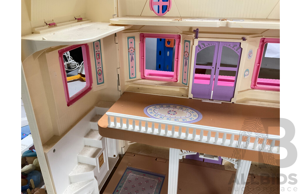 Fisher Price Foldout Dolls House with Accessories Including Dolls, Furniture and Pets