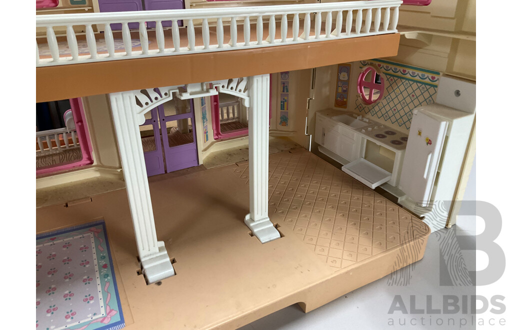 Fisher Price Foldout Dolls House with Accessories Including Dolls, Furniture and Pets