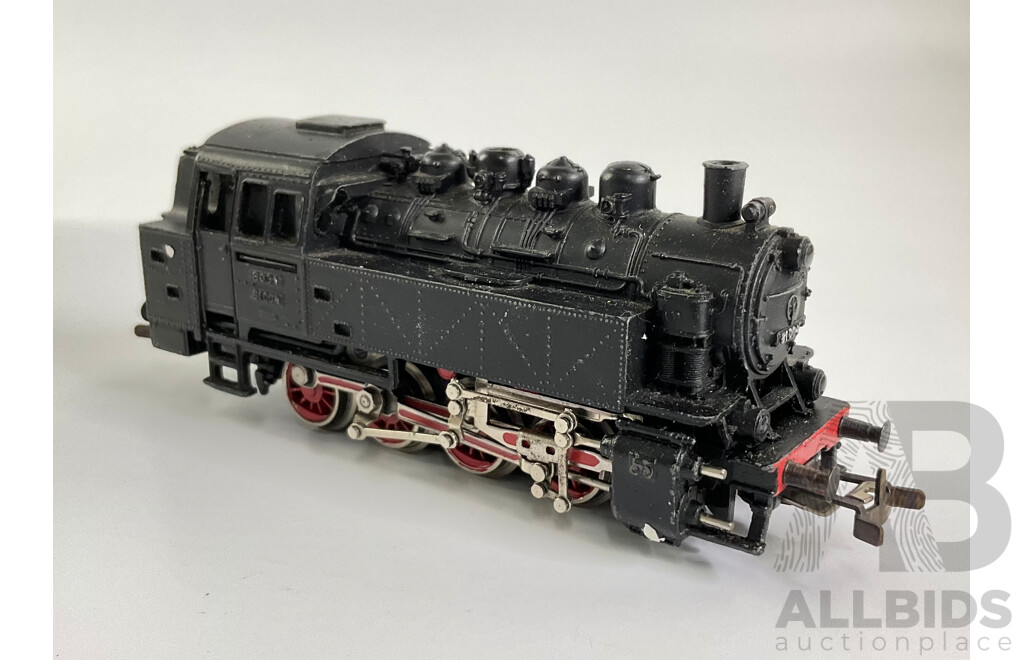 Vintage Marklin Three Rail HO Scale Steam Locomotive 3031with Original Box, Made in Germany