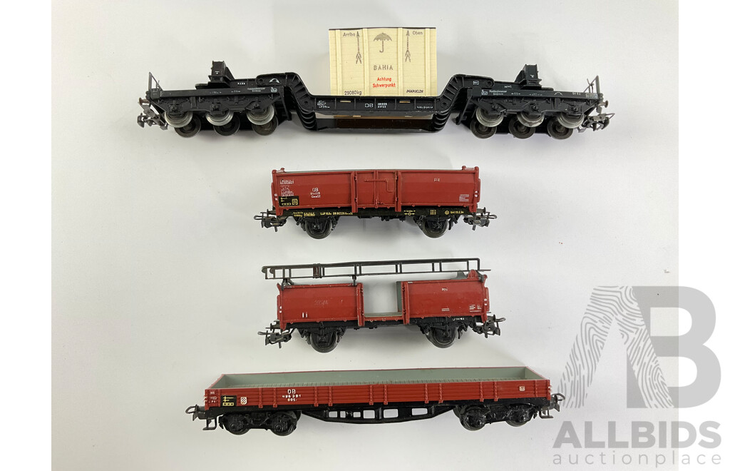 Vintage Marklin HO Scale Freight Rollingstock, 4612, 4618, 4602, 4514 with Original Boxes, Made in West Germany