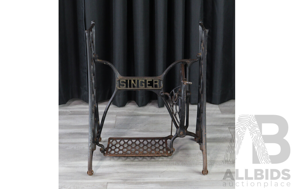 Vintage Singer Treadle Sewing Machine Table Base