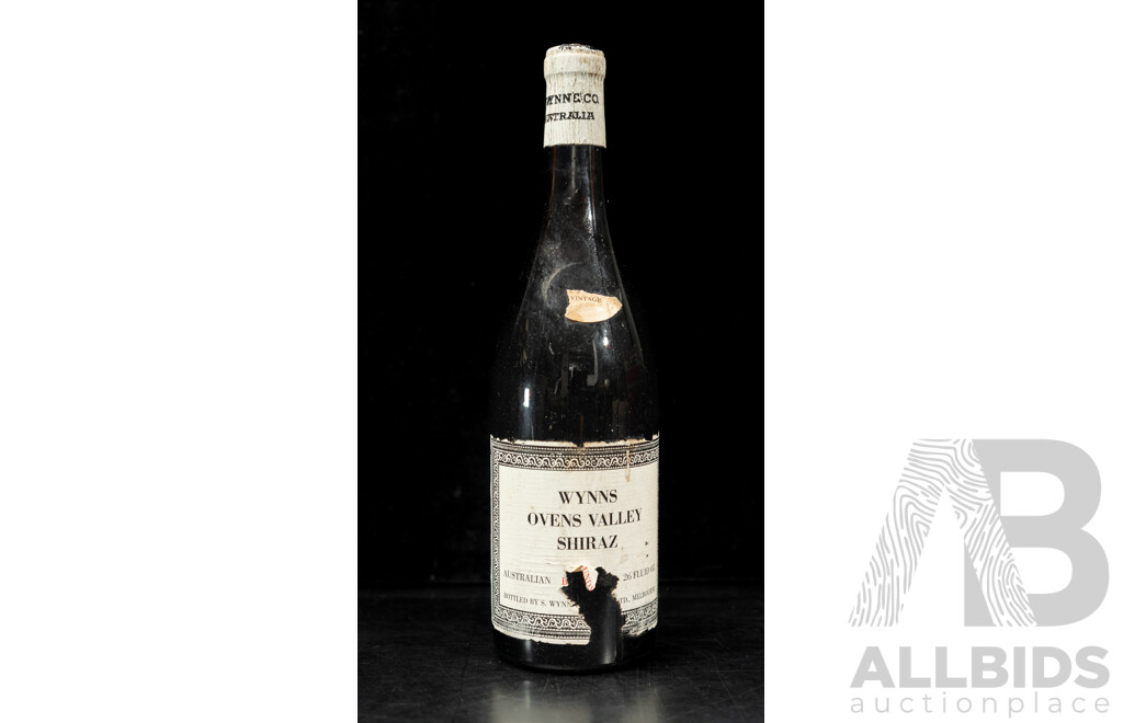 Wynns Ovens Valley Shiraz Burgundy Vintage 1966