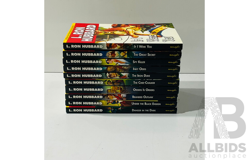 Collection 10 VOlumes L Ron Hubbard Sci Fi Novels, All Paperbacks