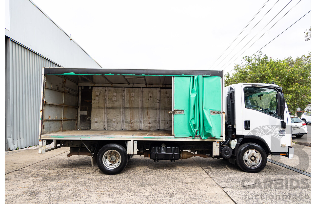 11/2009 Isuzu NPR200 Medium 4x2 NH C/Chas Curtain Side White Turbo Diesel 5.2L