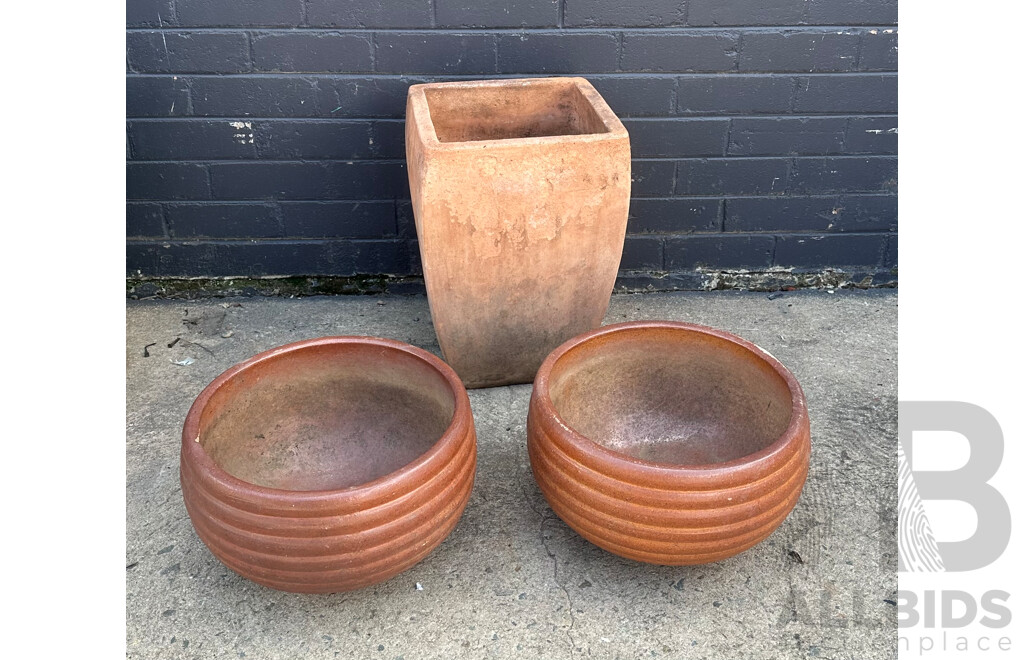 Pair of Honeycombe Form Glazed Planters and Teaarcotta Example