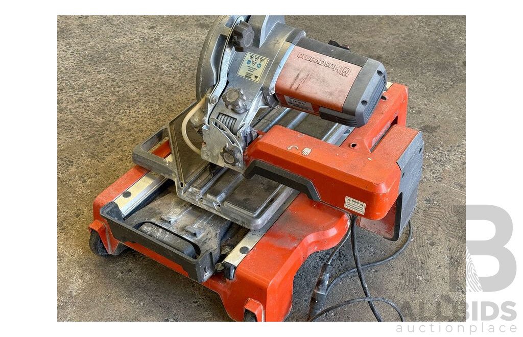 Husqvarna TS 60 Tile Saw Cutter