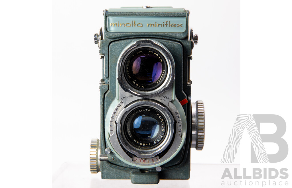 Vintage Japanese Minolta Miniflex Film Camera in Leather Case