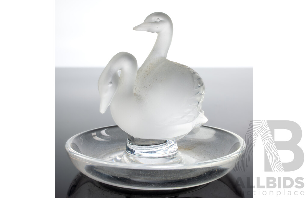 Vintage French Lalique Crystal Pair Swans Ring Dish