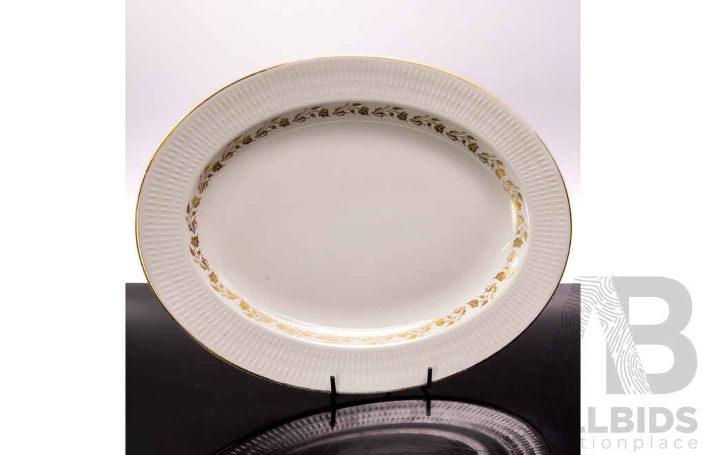 Royal Doulton Porcelain Serving Platter in Fairfax Pattern