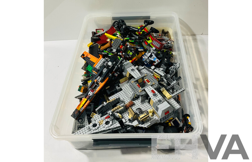 Collection of Loose Lego Including Star Wars and More