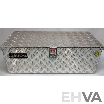 Rhino 770mm Aluminium Checkerplate Toolbox with Various Hand Tools