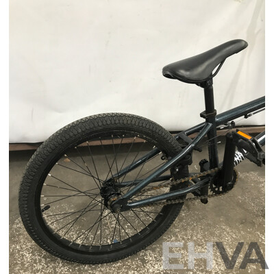 DK Deka Single Speed BMX Bike