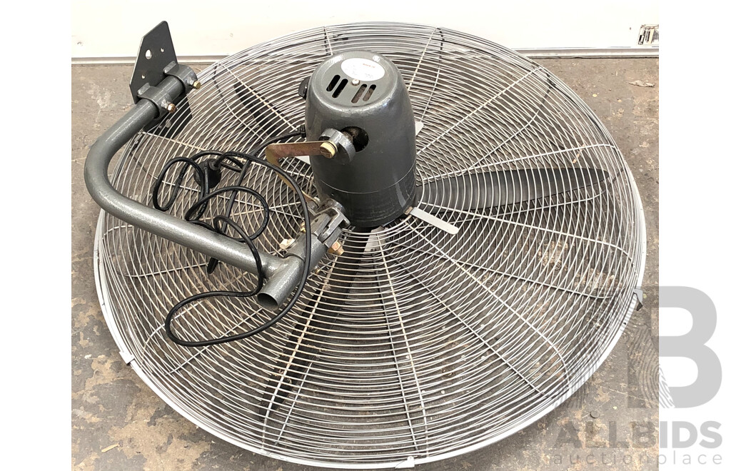 Dynabreeze 750mm Oscillating Industrial Wall Fan