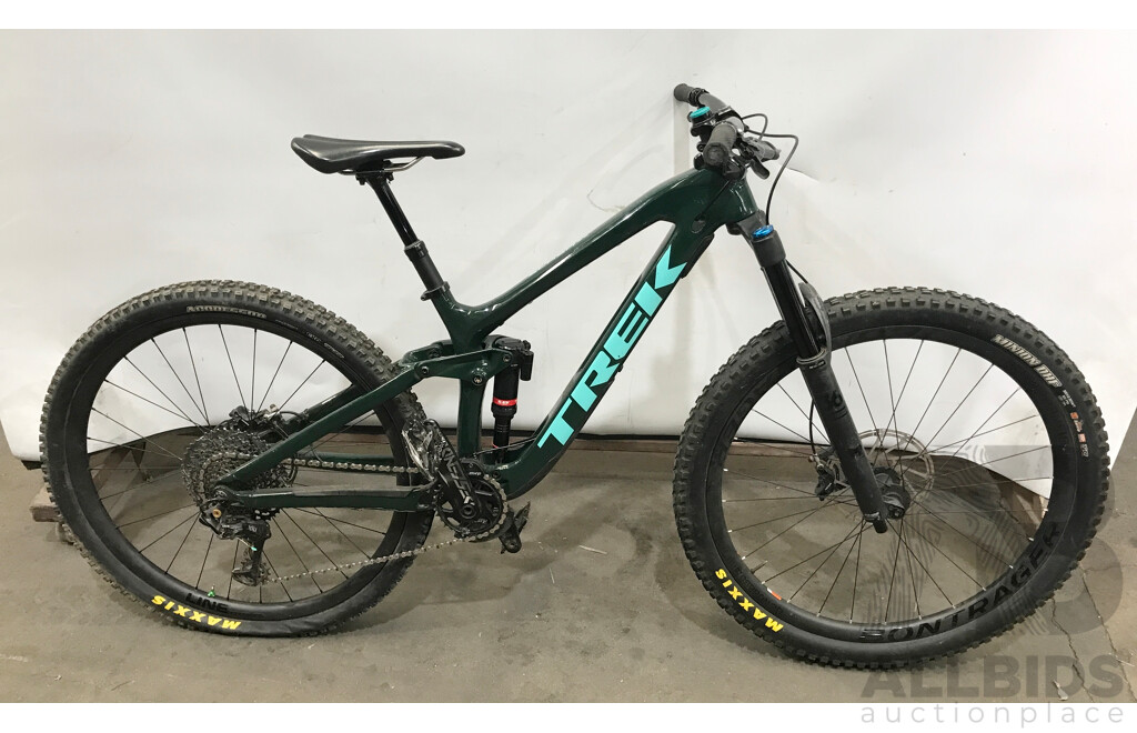 Trek Splash 9.8 24-Speed Mountain Bike
