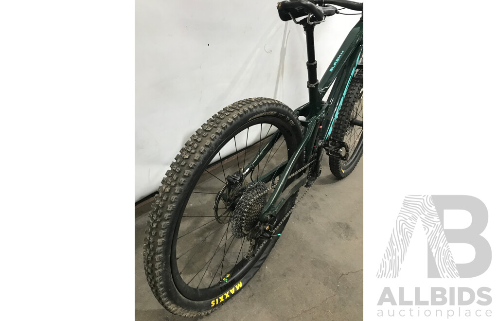 Trek Splash 9.8 24-Speed Mountain Bike