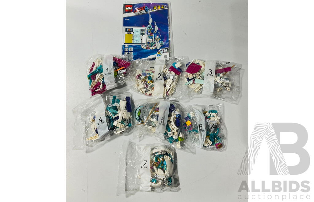Collection Approx 8KG Mixed Lego Pieces including set 70838