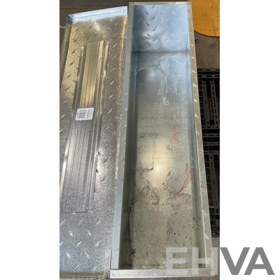 2x Rhino Tool Boxes (1390mm X 350mm X 430mm)