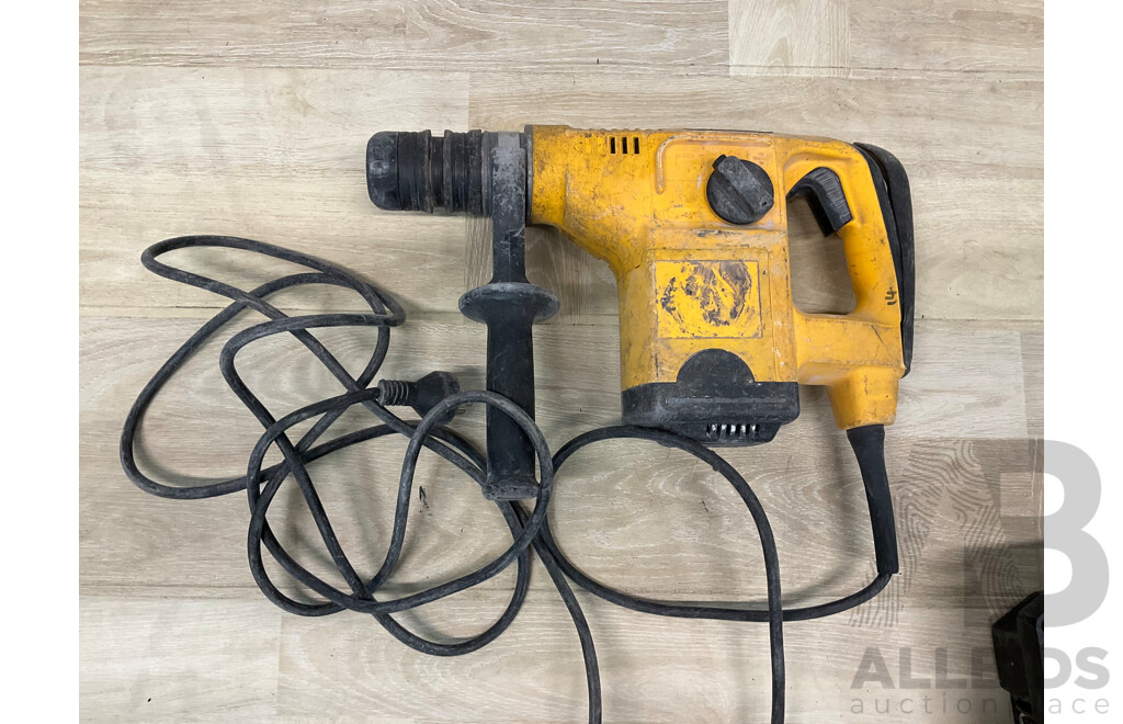 DEWALT Hammer Drill