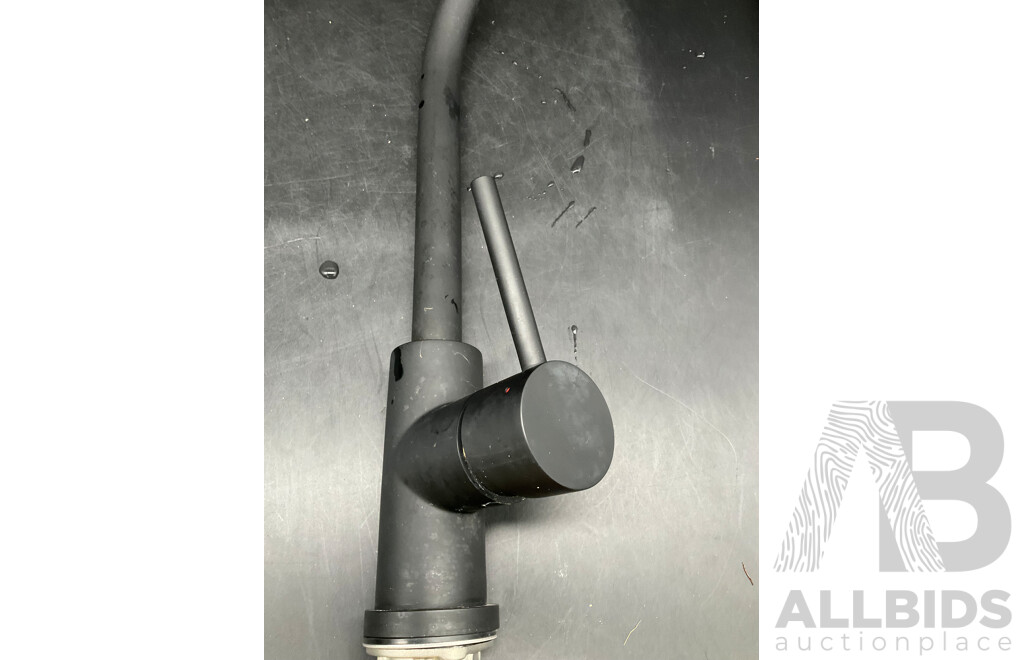Black Pull Out Sink Mixer