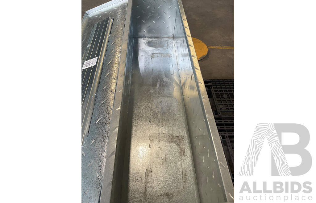 2x Rhino Tool Boxes (1390mm X 350mm X 430mm)