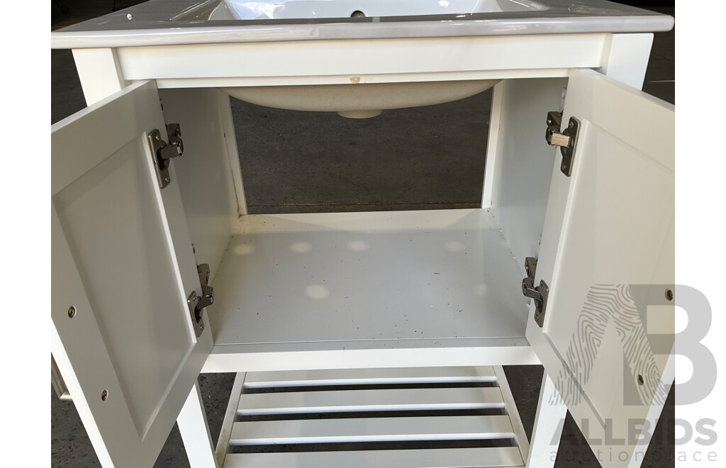 ESR White 2-Door Vanity with Shelf and Basin (600mm X 830mm)