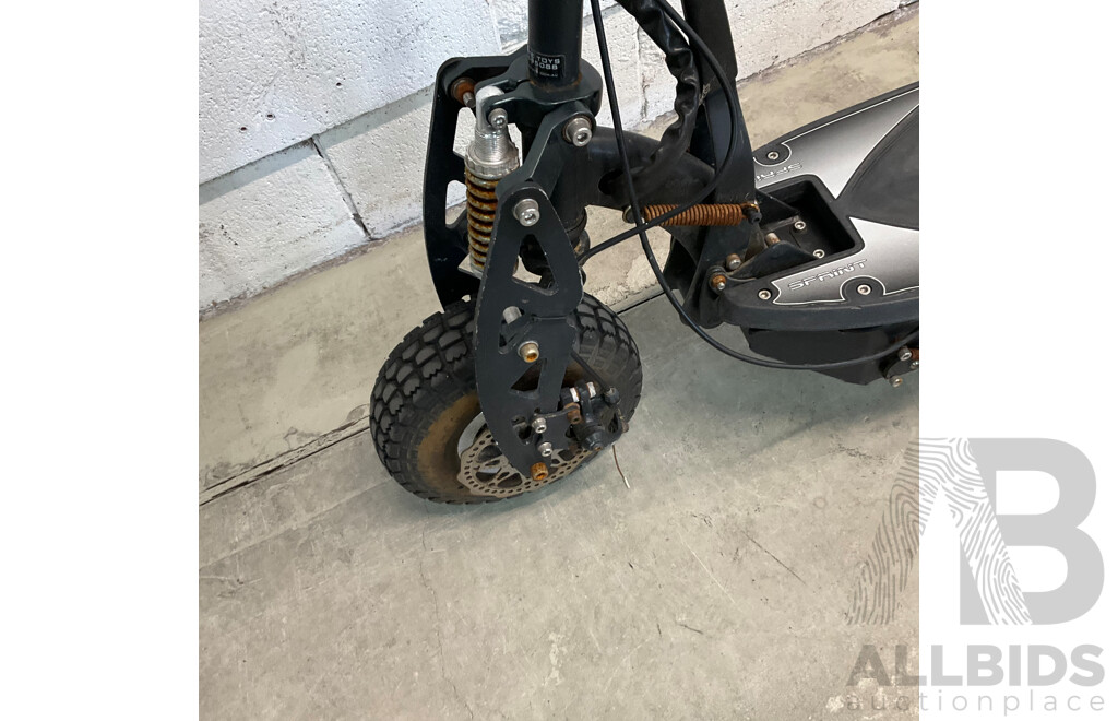 REVO Scooter - for Parts and Repairs