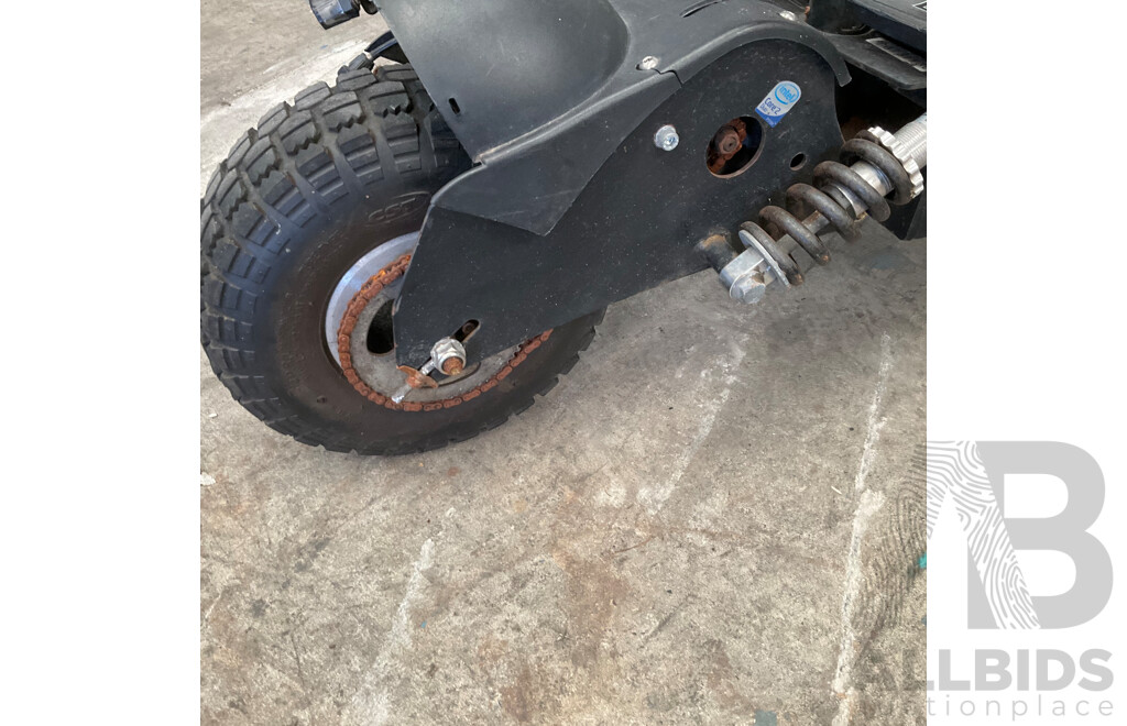 REVO Scooter - for Parts and Repairs