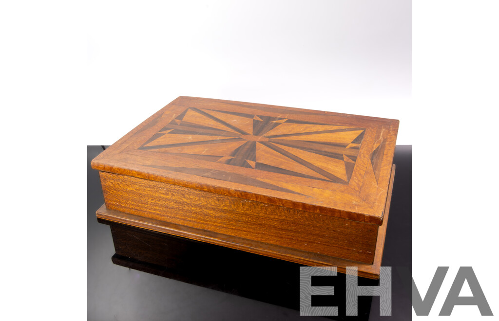 Vintage Wooden Lidded Box with Marquetry Specimen Wood Inlay to Top