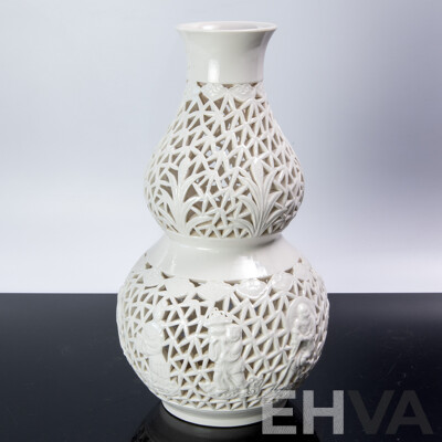 Vintage Chinese Blanc De Chine Double Gourd Vase