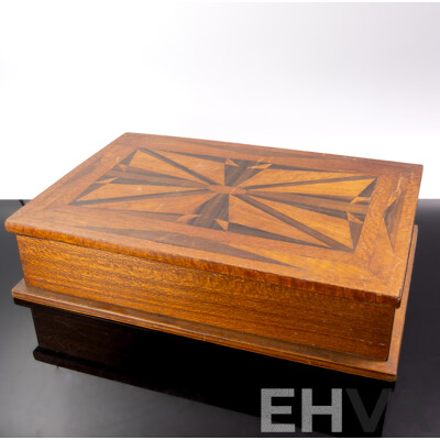 Vintage Wooden Lidded Box with Marquetry Specimen Wood Inlay to Top