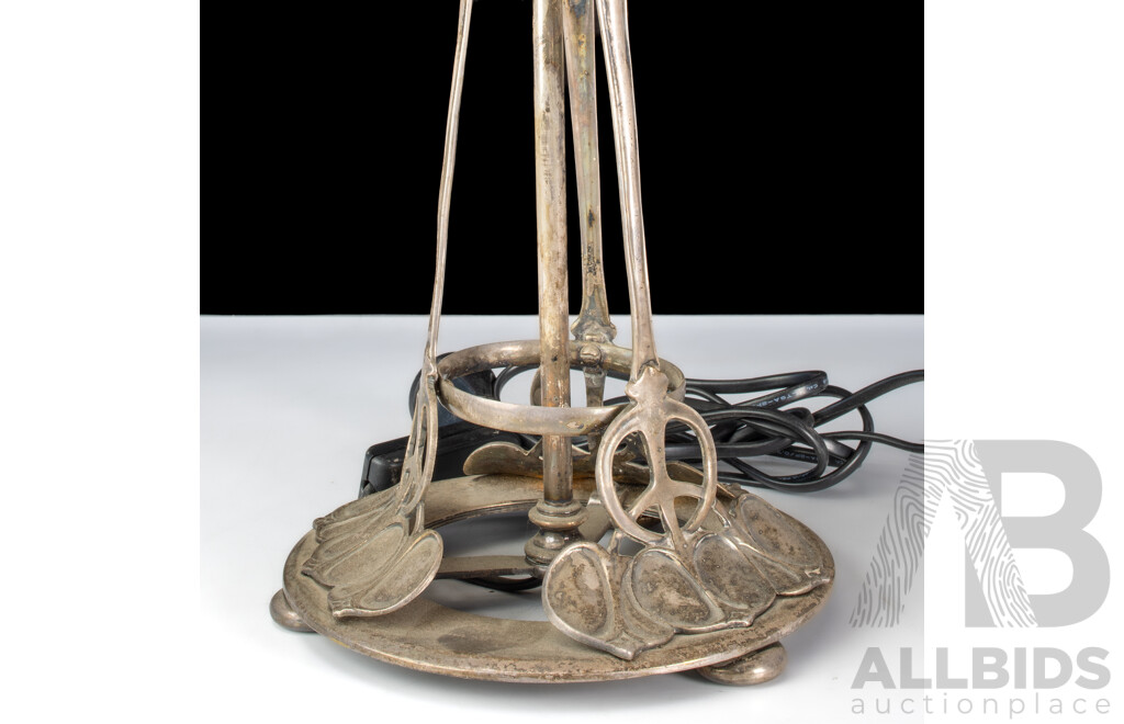 Antique English Arts and Crafts Silvered Brass Table Lamp, Circa 1911, with Later Shade