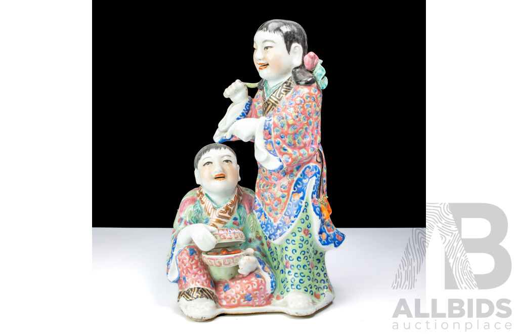 Antique Chinese Porcelain Famille Rose Hand Painted He-He Er Xian