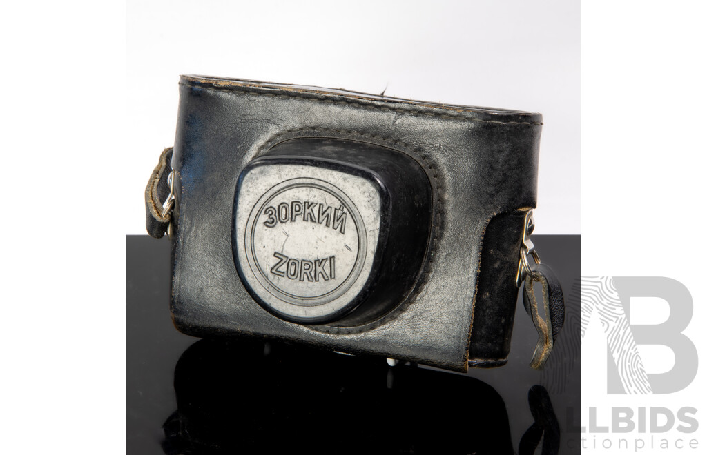 Retro Russian USSR Made Zorki 4K 35mm Camera in Leather Case