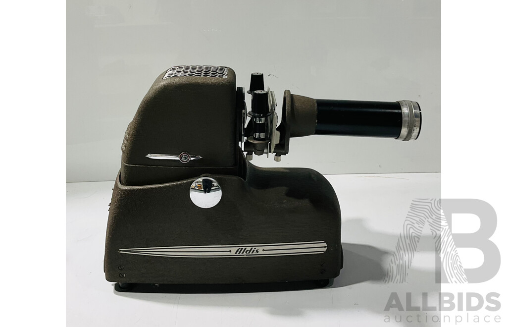 Vintage Aldis Slide Projector in Hard Carry Case