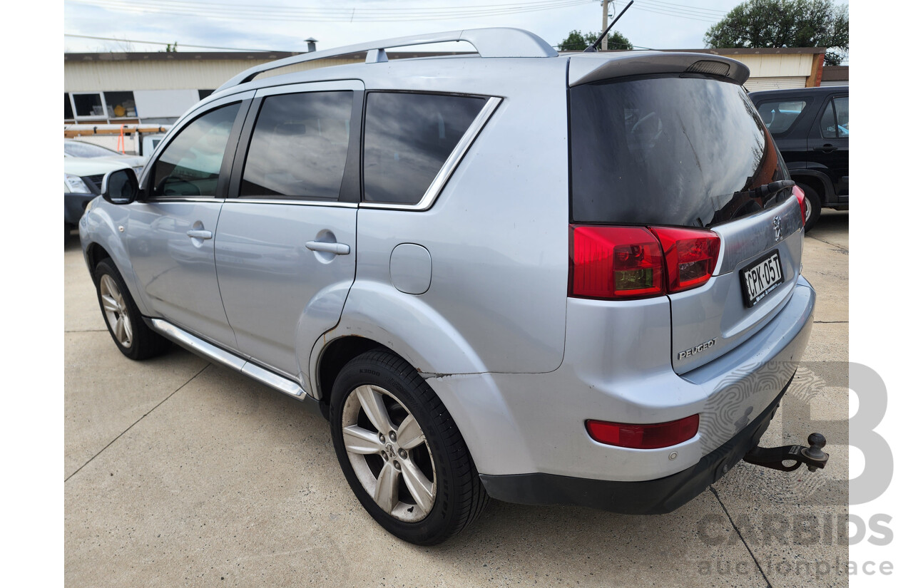 10/2013 Peugeot 4007 SV (7 Seat)  4d Wagon Silver 2.2L