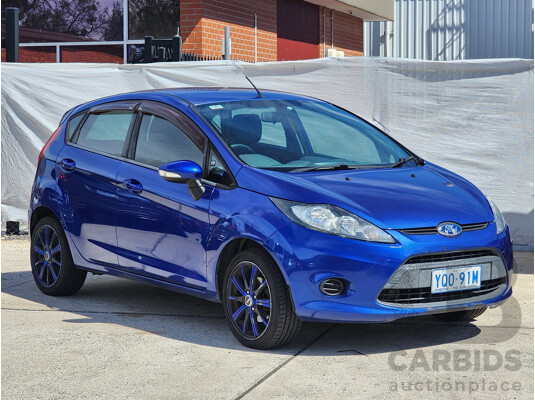 1/2013 Ford Fiesta LX WT 5d Hatchback Blue 1.6L