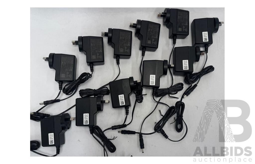 Laptop AC Adaptor 12V 2A Asian Power Devices - Lot of 11