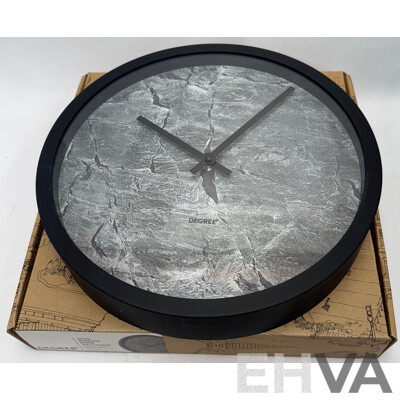 Degree 30cm Wall Clocks and Anna Gare Wall Clock - Lot of 7