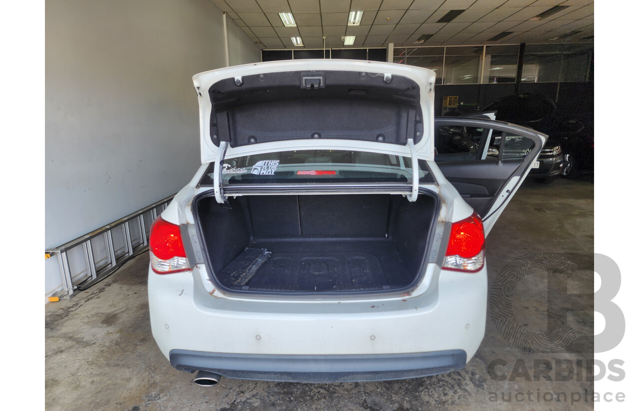 5/2013 Holden Cruze SRi JH MY13 4d Sedan White 1.4L